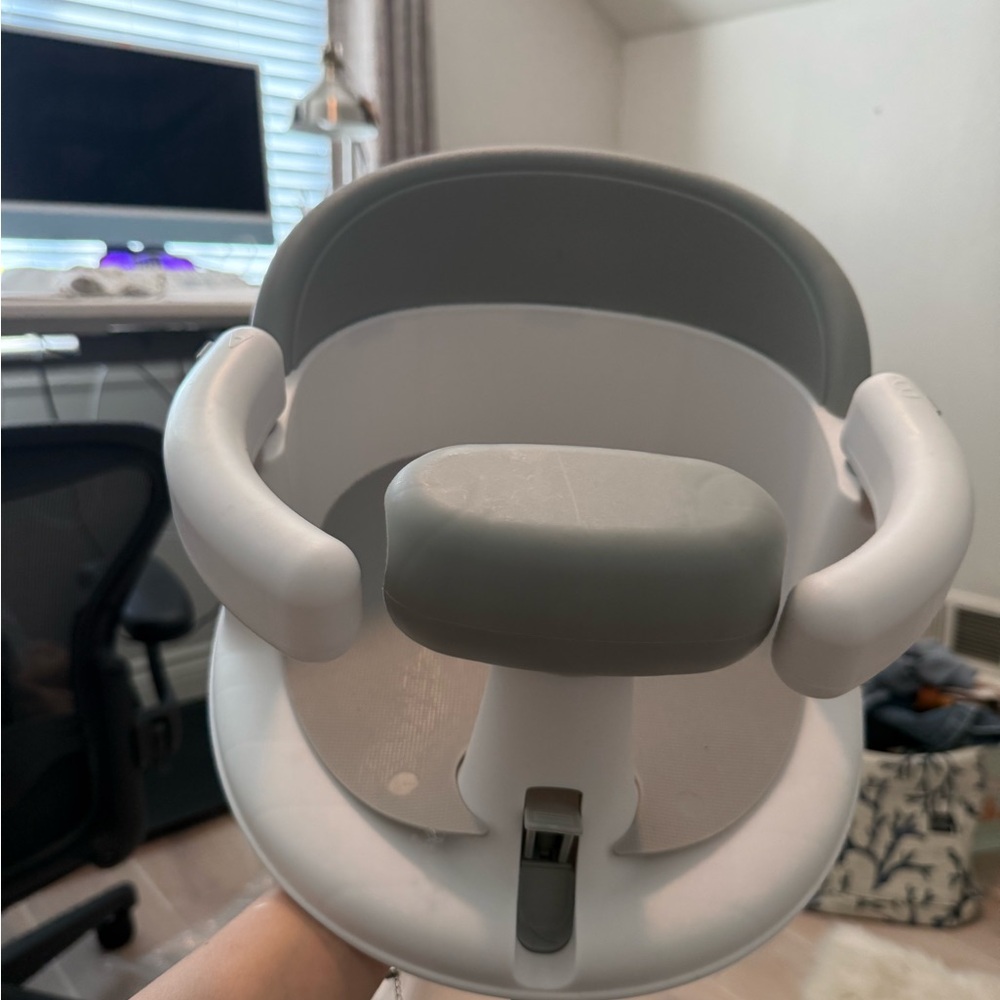 Baby Bath Seat – Gray/White